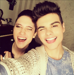 abraham-mateo-lodovica-comello-colaboracion-revistacomotu