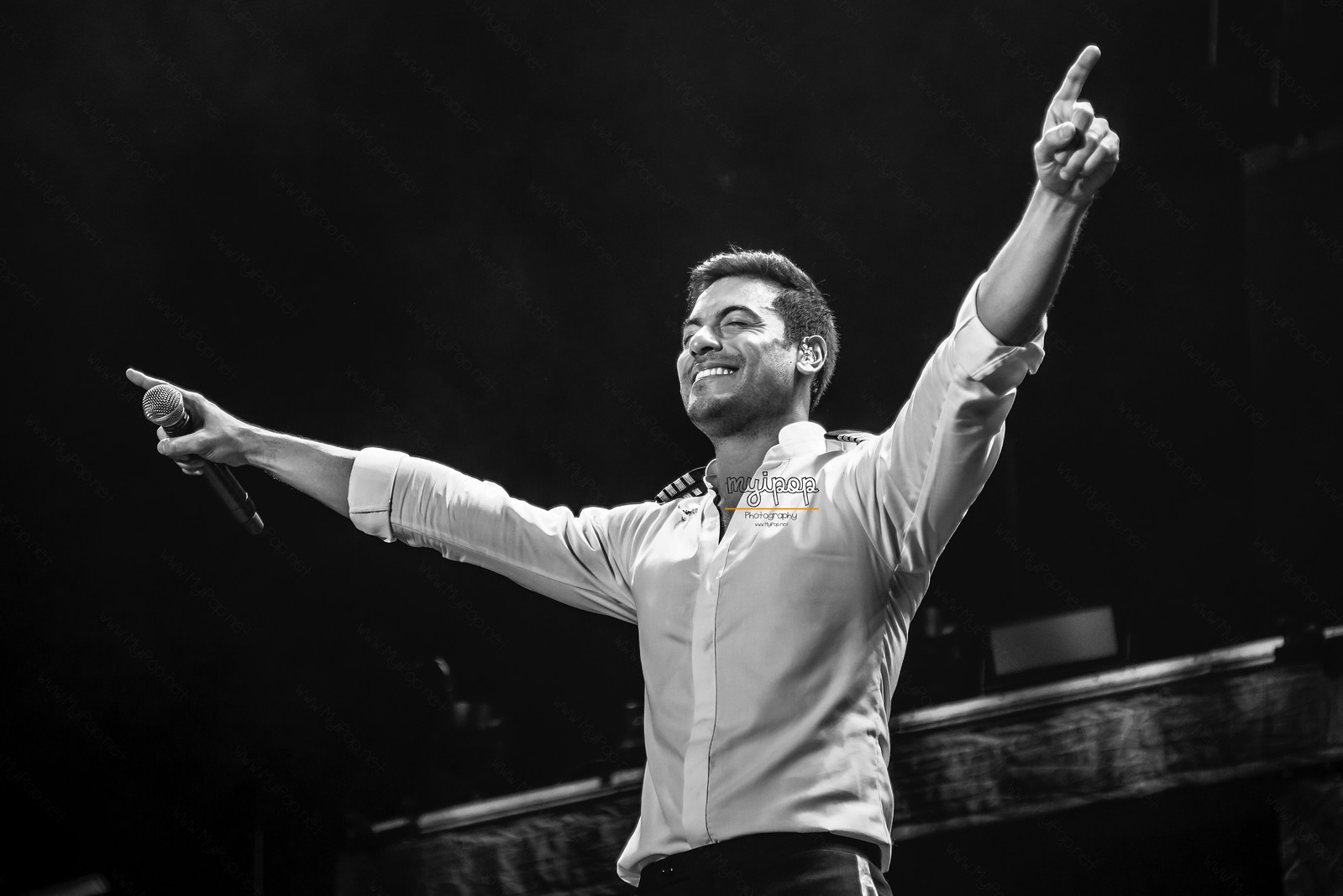 CARLOS RIVERA 5.jpg