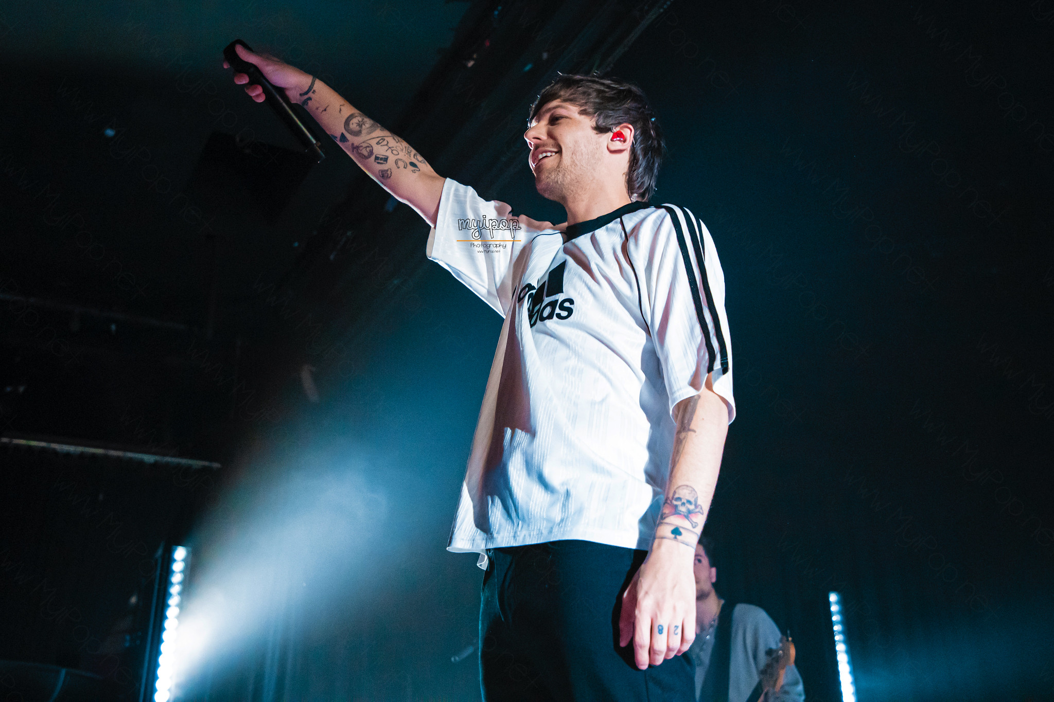 Louis Tomlinson sacude los cimientos de La Riviera con su directo MyiPop