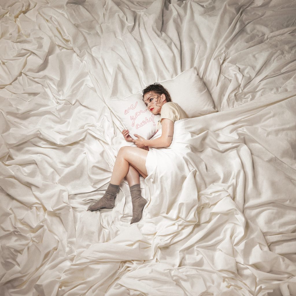 Lauren Mayberry - Are You Awake - MyiPop