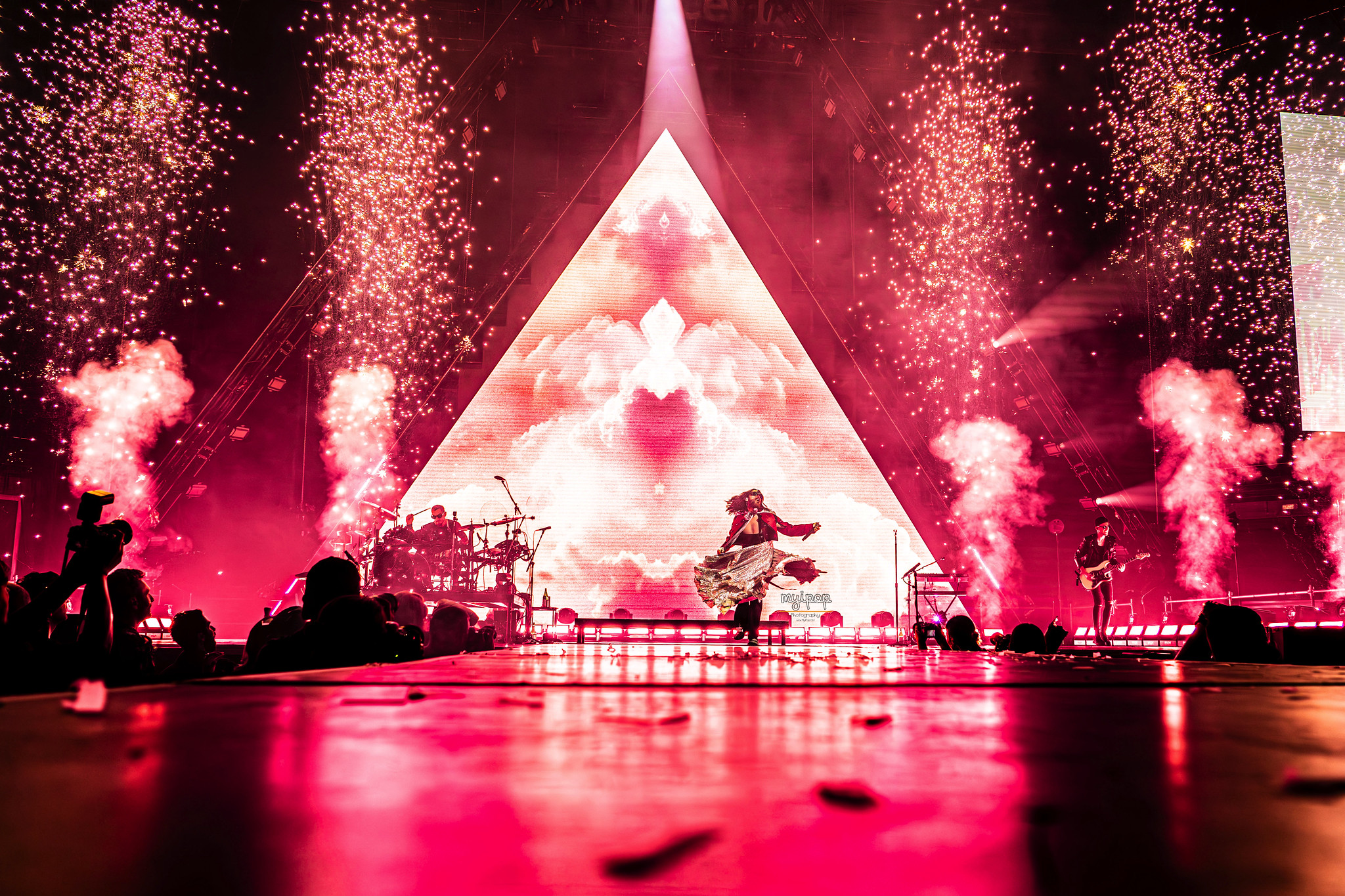 Thirty Seconds to Mars - MyiPop