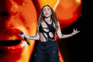 Nicki Nicole - MyiPop