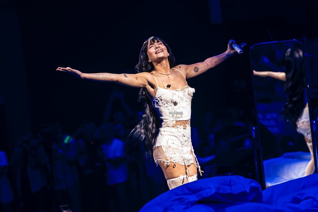 Aitana, Cuarto Azul - MyiPop