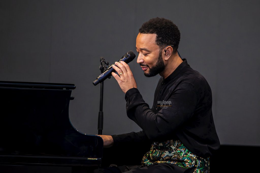 John Legend, Noches del Botánico, MyiPop
